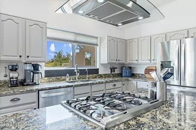3402 W Foxes Den Drive, Tucson, AZ 85745 - Photo 14