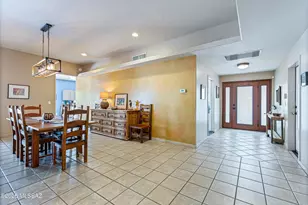 3402 W Foxes Den Dr, Tucson, AZ 85745 - Photo 10