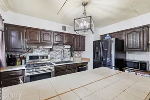 2008 N Calle Guadalupe, Nogales, AZ 85621 - Photo 8