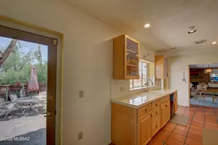 1302 N Sahuara Ave, Tucson, AZ 85712 - Photo 6