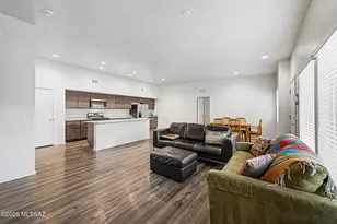 1857 S Poetry Ln, Tucson, AZ 85711 - Photo 8