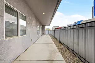 1857 S Poetry Ln, Tucson, AZ 85711 - Photo 6