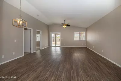 13242 N Lost Artifact Lane, Oro Valley, AZ 85755 - Photo 2