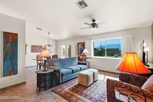 1735 W Vista Ridge Dr, Green Valley, AZ 85622 - Photo 10