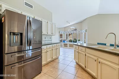 38180 S Birdie Drive, Saddlebrooke, AZ 85739 - Photo 14