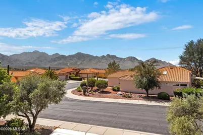 2211 E Jonquil Street, Oro Valley, AZ 85755 - Photo 2
