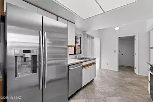 3362 N Carrywood Dr, Tucson, AZ 85712 - Photo 16