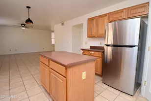 2926 N Cardell Cir, Tucson, AZ 85712 - Photo 14