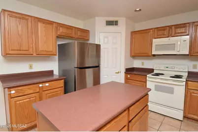 2926 N Cardell Circle, Tucson, AZ 85712 - Photo 10