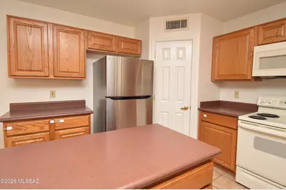 2926 N Cardell Circle, Tucson, AZ 85712 - Photo 12