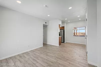 1810 E Blacklidge Drive #322, Tucson, AZ 85719 - Photo 6