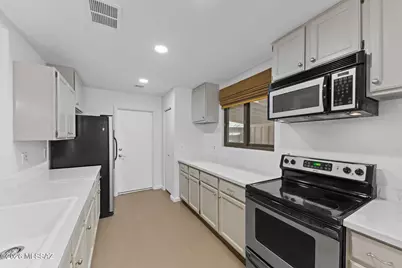 2784 W Highcliff Drive, Tucson, AZ 85745 - Photo 22