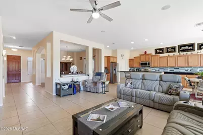 8604 N Moonfire Drive, Tucson, AZ 85743 - Photo 16