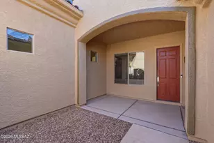 8604 N Moonfire Dr, Tucson, AZ 85743 - Photo 8