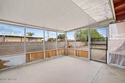 7238 E Elbow Bay Place, Tucson, AZ 85710 - Photo 22