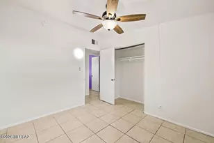 7238 E Elbow Bay Pl, Tucson, AZ 85710 - Photo 18