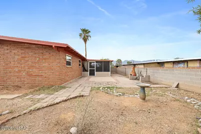 7238 E Elbow Bay Place, Tucson, AZ 85710 - Photo 28