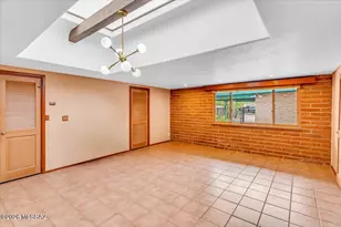 2642 N Bahana Dr, Tucson, AZ 85715 - Photo 32