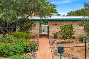2642 N Bahana Dr, Tucson, AZ 85715 - Photo 2