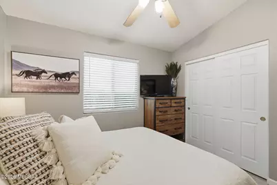 2330 N Emerald Lake Court, Tucson, AZ 85749 - Photo 30