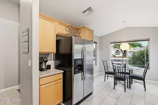 2330 N Emerald Lake Ct, Tucson, AZ 85749 - Photo 16