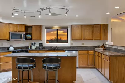 1060 E Canada Vista Place, Tucson, AZ 85704 - Photo 18
