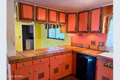 858 W Budmoore Terrace, Tucson, AZ 85705 - Photo 4