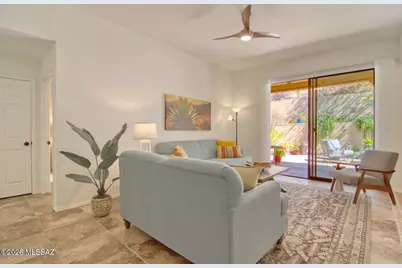 1223 E Camino Diestro, Oro Valley, AZ 85704 - Photo 6