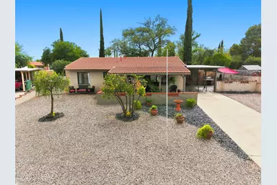 942 S Abrego Drive, Green Valley, AZ 85614 - Photo 2