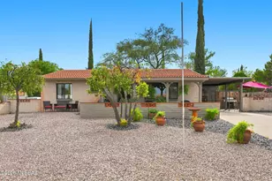 942 S Abrego Dr, Green Valley, AZ 85614 - Photo 1