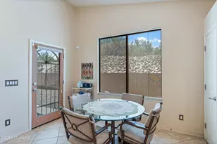 10790 E Slopeside Pl, Tucson, AZ 85748 - Photo 18