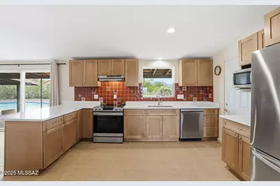 3205 N View Crest Drive, Tucson, AZ 85745 - Photo 16