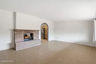 3205 N View Crest Dr, Tucson, AZ 85745 - Photo 10