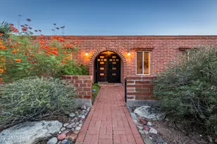 6062 N Camino Arizpe, Tucson, AZ 85718 - Photo 1