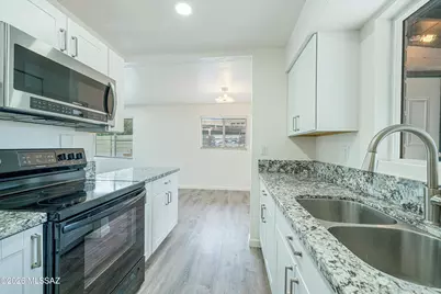4532 E 16th Street, Tucson, AZ 85711 - Photo 10