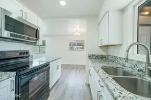 4532 E 16th St, Tucson, AZ 85711 - Photo 10