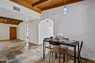 6843 E Scarlett St, Tucson, AZ 85710 - Photo 16