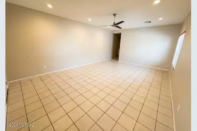 2002 S Hidden Pasture Lane, Tucson, AZ 85748 - Photo 8