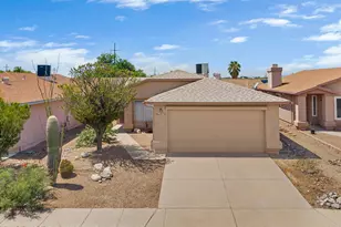 4872 S Wild Rose Dr, Tucson, AZ 85730 - Photo 2