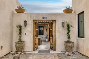 674 S Little Bird Pl, Tucson, AZ 85745 - Photo 4