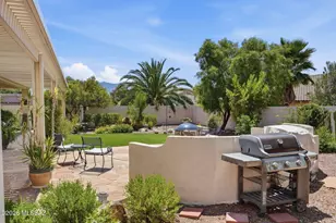 9736 E Rock Ridge Ct, Tucson, AZ 85749 - Photo 10