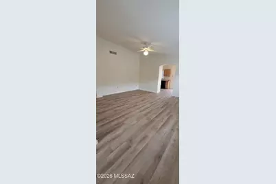 6000 S Wood Crest Drive, Tucson, AZ 85746 - Photo 10