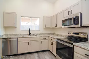 10168 E Rincon Shadows Dr, Tucson, AZ 85748 - Photo 8