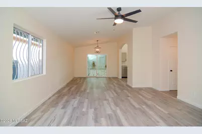 10168 E Rincon Shadows Drive, Tucson, AZ 85748 - Photo 4