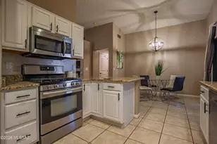 3762 N Nash Creek Ct, Tucson, AZ 85745 - Photo 12