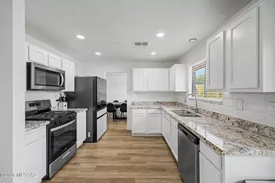 3230 W Via Santa Dorotea, Tucson, AZ 85746 - Photo 4