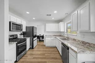 3230 W Via Santa Dorotea, Tucson, AZ 85746 - Photo 4