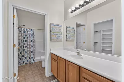464 W Windham Boulevard, Green Valley, AZ 85614 - Photo 8