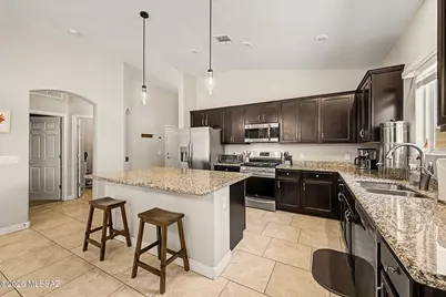 9057 W Blue Saguaro Street, Marana, AZ 85653 - Photo 18