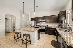 9057 W Blue Saguaro St, Marana, AZ 85653 - Photo 18